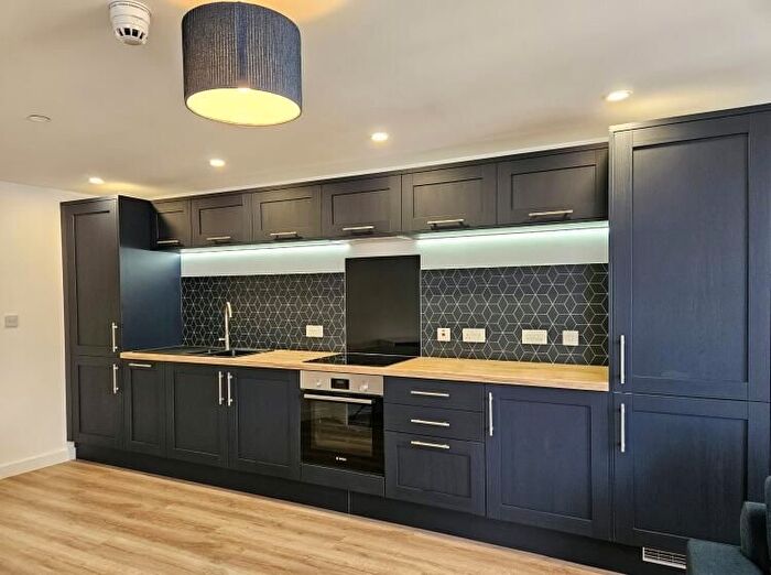 2 Bedroom Flat To Rent In Balfour Avenue, London, W7