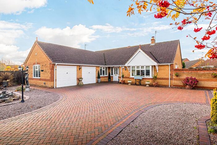 3 Bedroom Detached Bungalow For Sale In Angelica Drive, Spalding, PE11