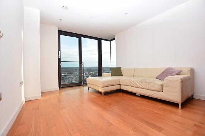 2 Bedroom Apartment To Rent In City Lofts St. Pauls, St. Pauls Square, Sheffield, S1