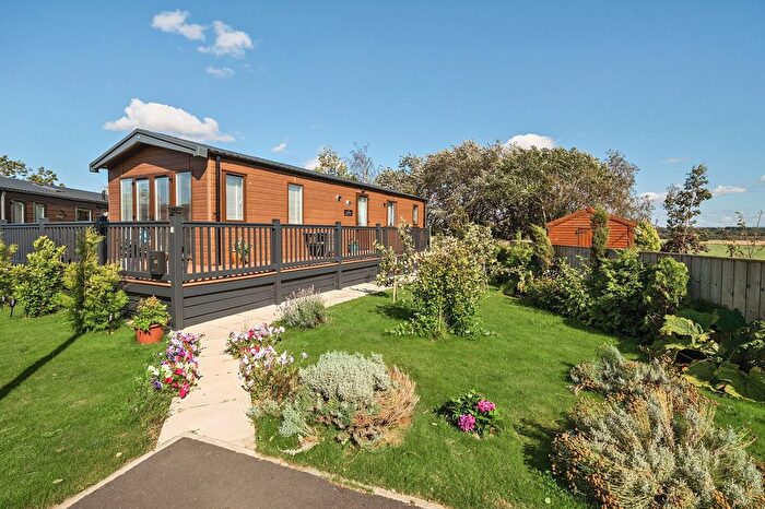 2 Bedroom Mobile/park Home For Sale In Hurworth Springs Country Park, Neasham Road, Hurworth Moor, Durham, DL2