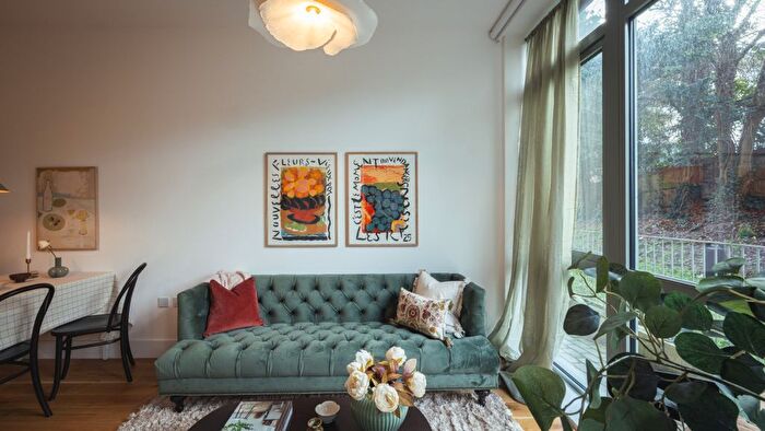 1 Bedroom Flat For Sale In Banstead Road, Purley, CR8