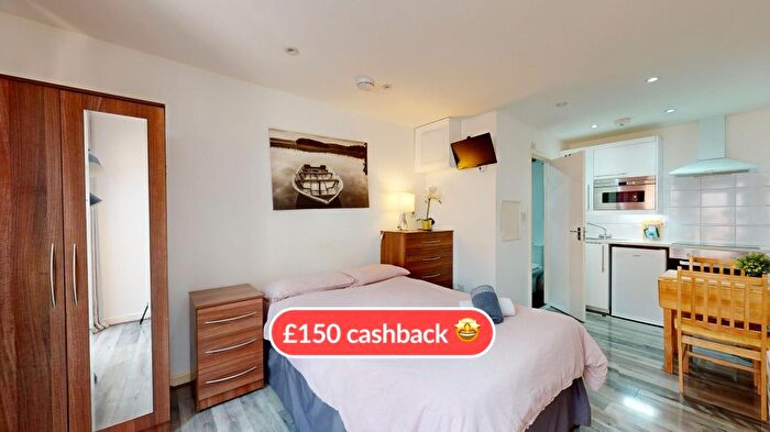 Studio To Rent In Chatsworth Road, Mapesbury, London, NW2