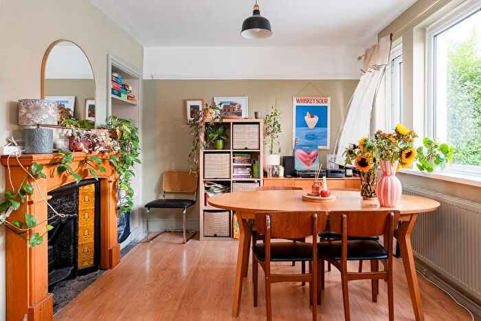 3 Bedroom Semi Detached House For Sale In Wordsworth Road, Horfield, BS7