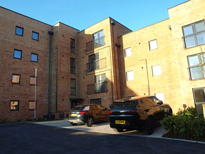 2 Bedroom Flat To Rent In Houghton Regis, LU5