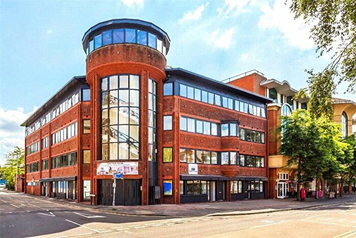 1 Bedroom Flat To Rent In Goldsworth Road, Woking, GU21