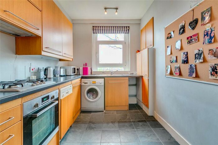 3 Bedroom Terraced House To Rent In Morgan Mansions, Morgan Road, N7