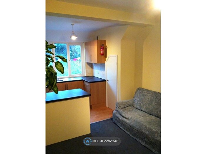 1 Bedroom Flat To Rent In Downs Road, Luton, LU1