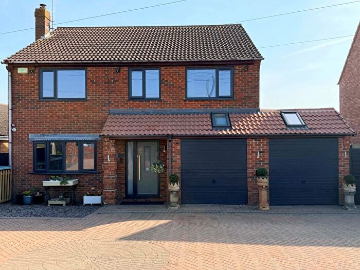 4 Bedroom Detached House For Sale In Bourne Road, Spalding, PE11