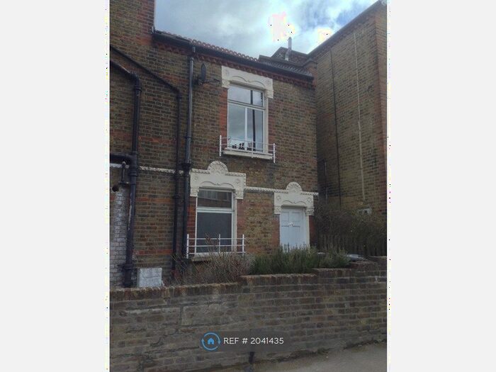 1 Bedroom Terraced House To Rent In Halesworth Road, London, SE13