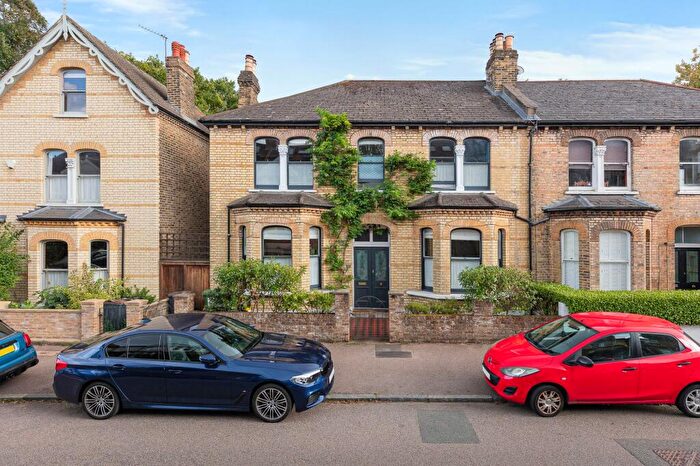 5 Bedroom End Of Terrace House For Sale In Waldegrave Road, London, SE19