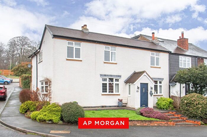 4 Bedroom Detached House For Sale In Mount Pleasant, Kingswinford, West Midlands, DY6