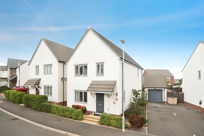 3 Bedroom Detached House For Sale In Lombardy Avenue, Chard, TA20