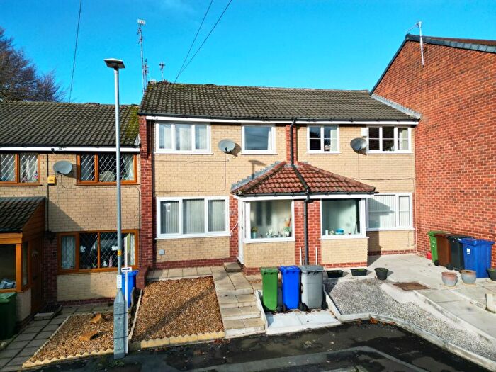 3 Bedroom Terraced House For Sale In Brookside Close, Hyde, SK14