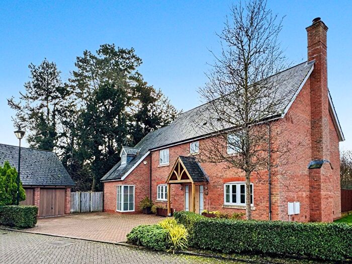 4 Bedroom Detached House For Sale In Woodlands Brook, Wantage, OX12