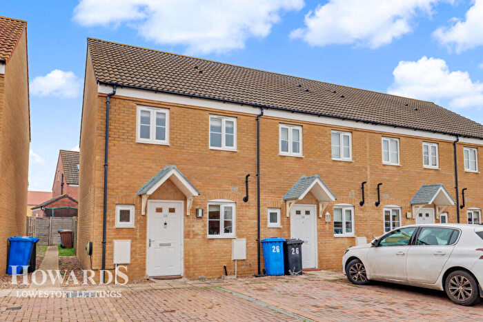 2 Bedroom End Of Terrace House To Rent In Lupton Close, Lowestoft, NR32