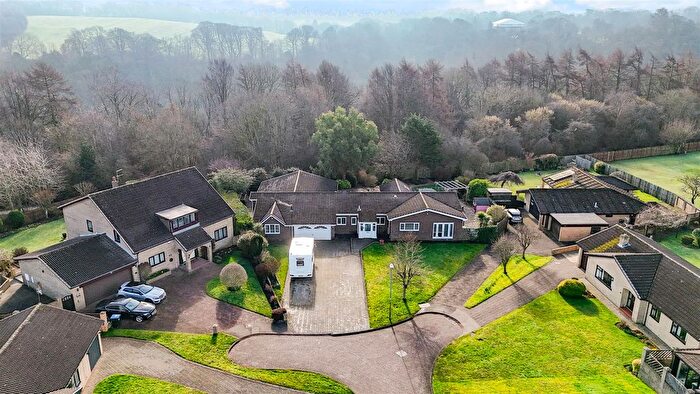 6 Bedroom Bungalow For Sale In Lumley Drive, Peterlee, SR8