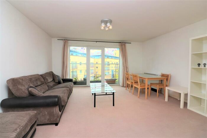 2 Bedroom Apartment To Rent In Flynn Court, London, E14
