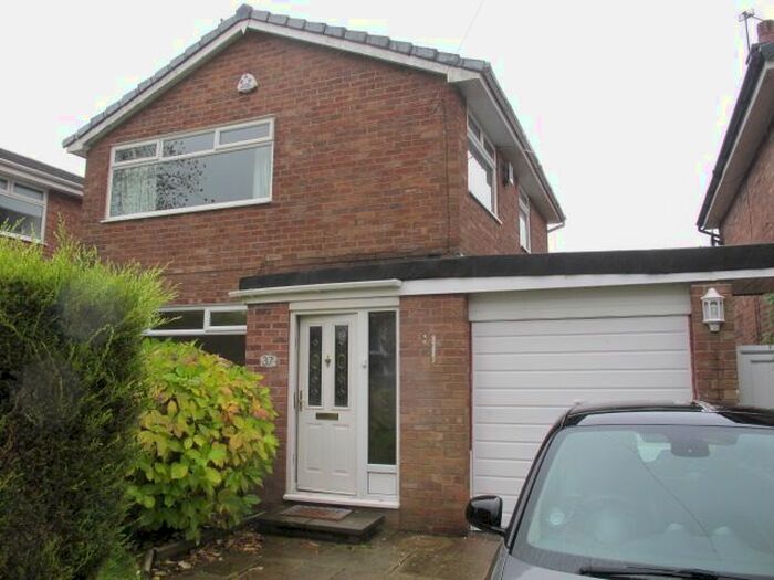 3 Bedroom Detached House To Rent In Woodhouse Lane, Norden, Rochdale, OL12
