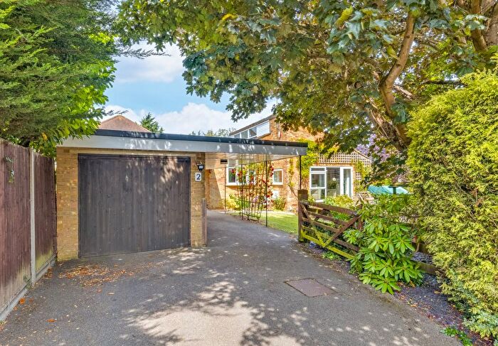 4 Bedroom Bungalow For Sale In Dancote, Knebworth, Hertfordshire, SG3
