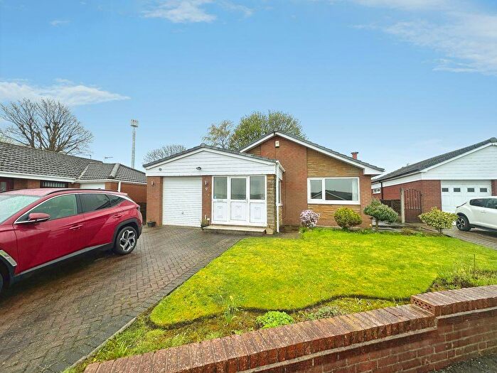 3 Bedroom Detached Bungalow For Sale In Ashington Drive, Bury, BL8