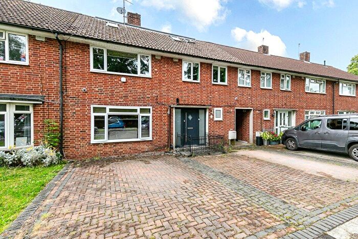 5 Bedroom Terraced House For Sale In Buckmans Road, Crawley, West Sussex, RH11