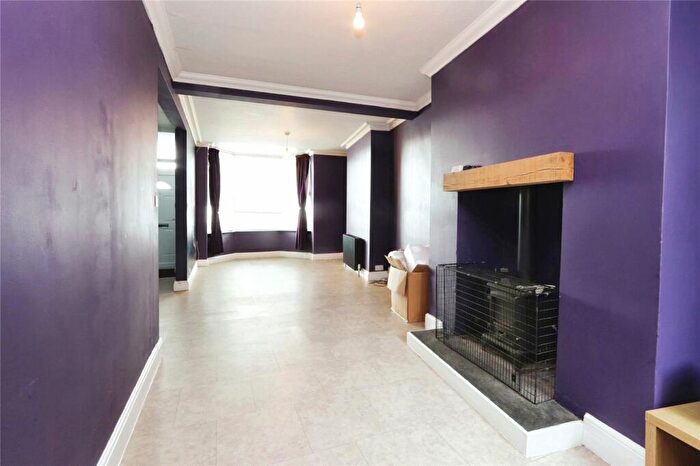 3 Bedroom End Of Terrace House For Sale In Bideford, Devon, EX39