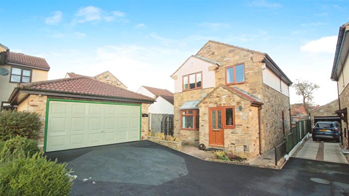 4 Bedroom Detached House For Sale In Stonecroft, Stanley, Wakefield, WF3