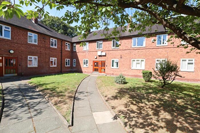 2 Bedroom Flat To Rent In Larch Avenue, Stretford, M32