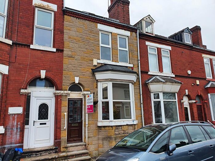 4 Bedroom Terraced House To Rent In Victoria Road, Doncaster, DN4