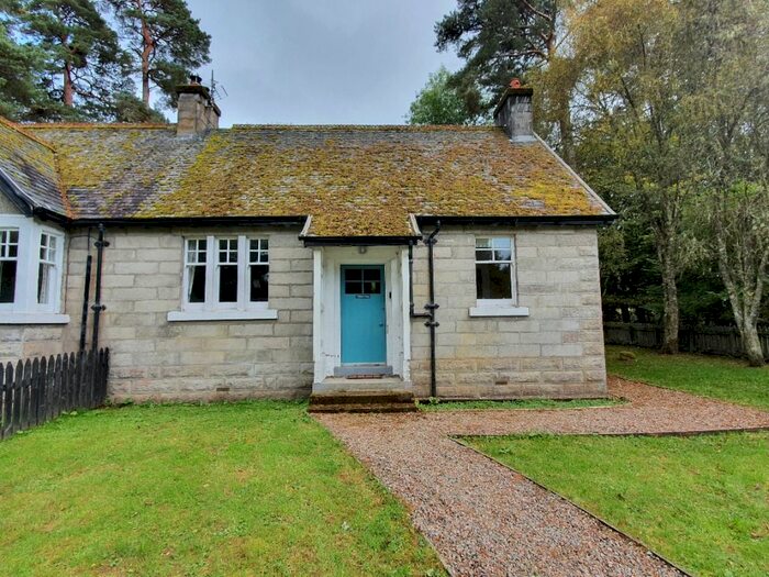 2 Bedroom Semi-Detached House To Rent In Kytra Locks, Fort Augustus, Highlands, PH32