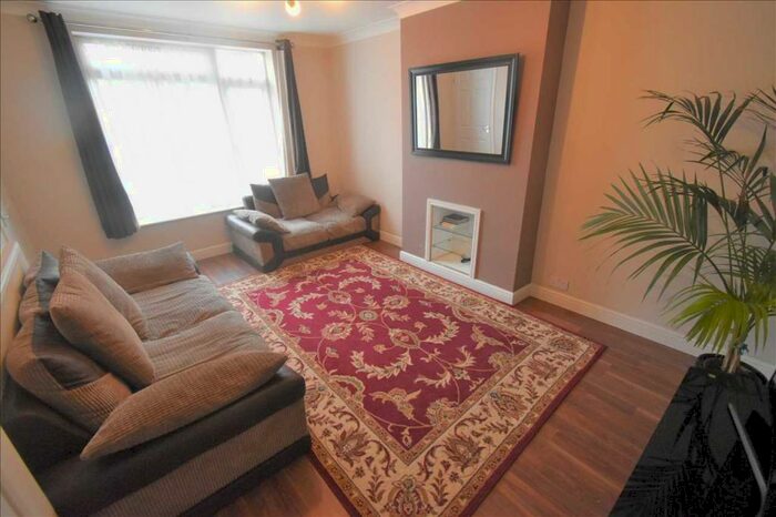 3 Bedroom House To Rent In Crayford Way, Crayford, DA1