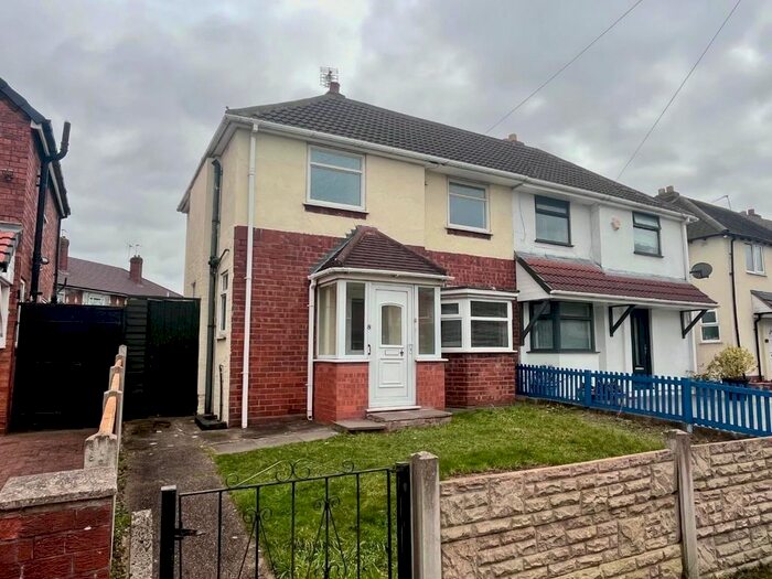 3 Bedroom Property To Rent In Kendrick Road, Bilston, WV14