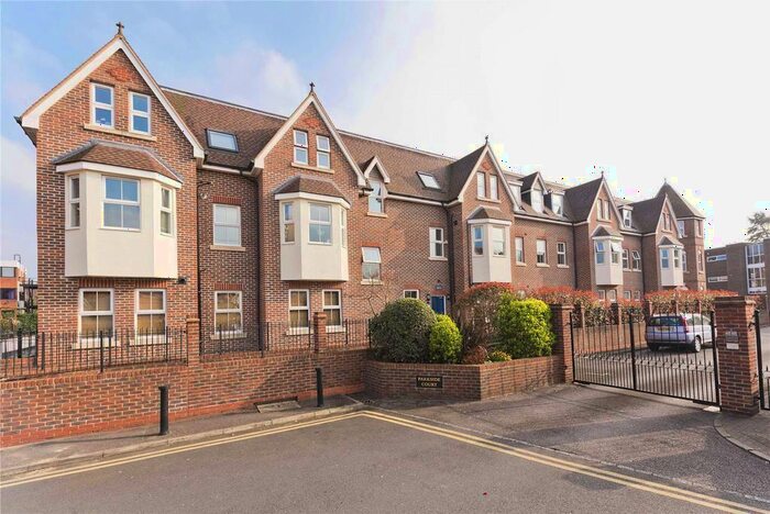 1 Bedroom Apartment To Rent In Weybridge, KT13