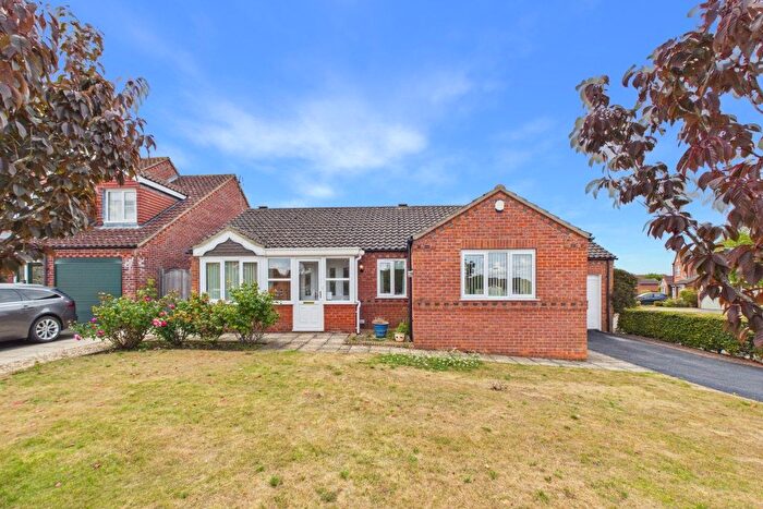 3 Bedroom Bungalow For Sale In Heath Road, Navenby, Lincoln, LN5
