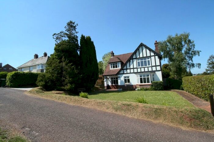 3 Bedroom Detached House To Rent In Perridge Close, Exeter, EX2