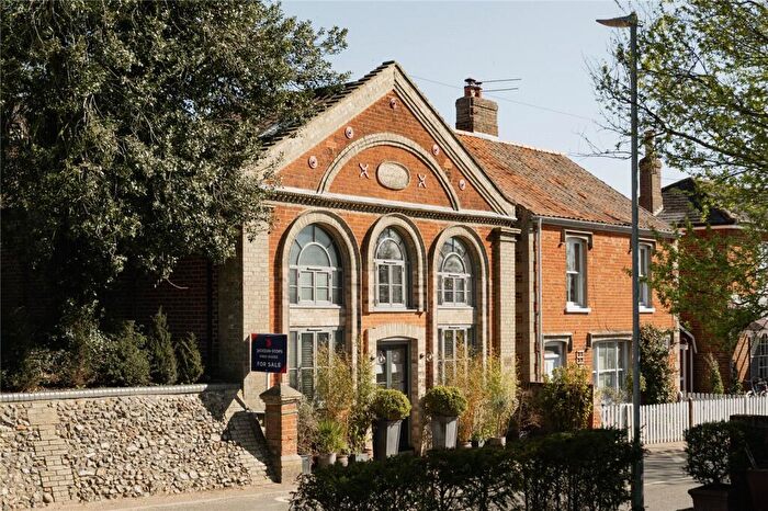 3 Bedroom Detached House For Sale In Dereham Road, Reepham, Norfolk, NR10