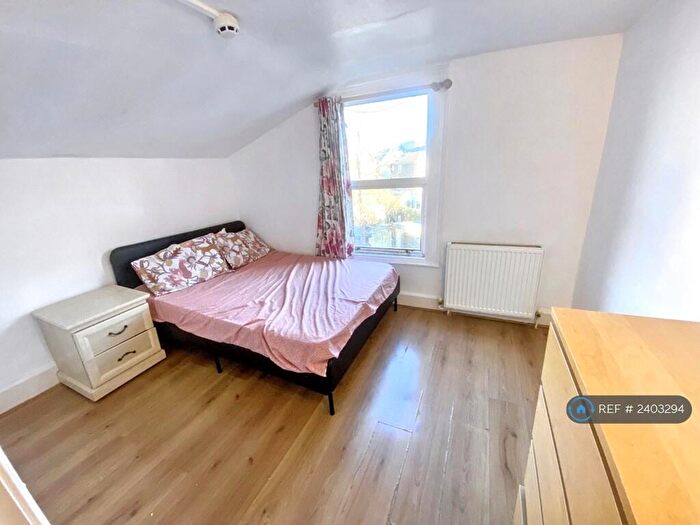 1 Bedroom Flat To Rent In Melbourne Grove, London, SE22