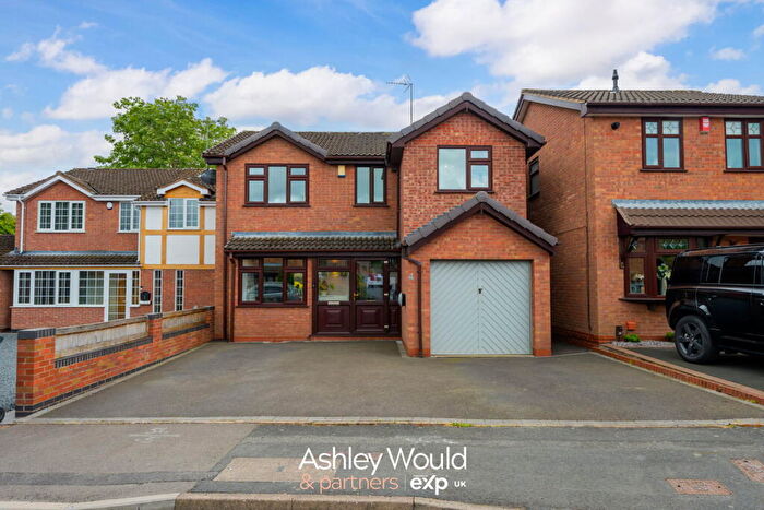 4 Bedroom Detached House For Sale In Chaffinch Drive, Kidderminster, DY10
