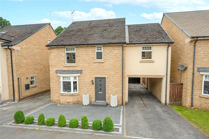 4 Bedroom Detached House For Sale In High Royds Drive, Menston, Ilkley, West Yorkshire, LS29