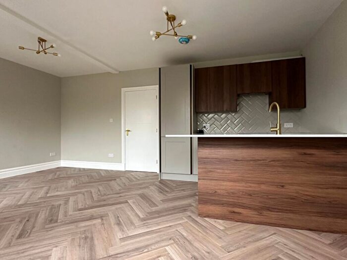 1 Bedroom Flat To Rent In High Street, Broadstairs, CT10