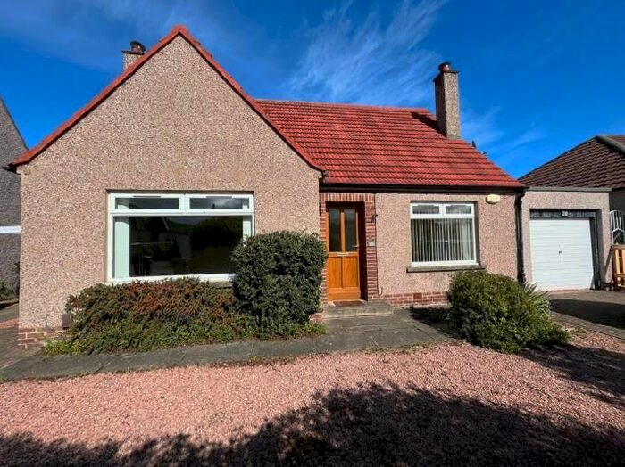 3 Bedroom Detached House To Rent In North Gyle Loan, East Craigs, Edinburgh, EH12