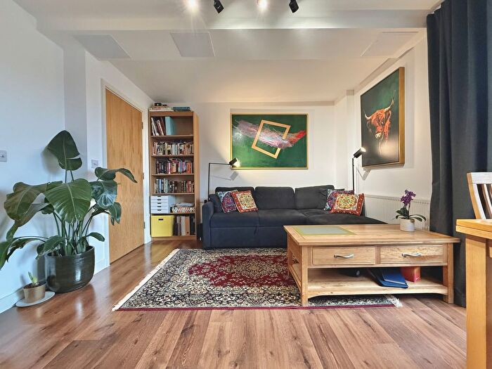 1 Bedroom Flat For Sale In Avonley Road, London, SE14