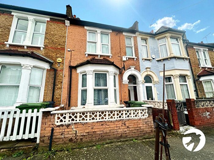 3 Bedroom Terraced House For Sale In Mallet Road, London, SE13