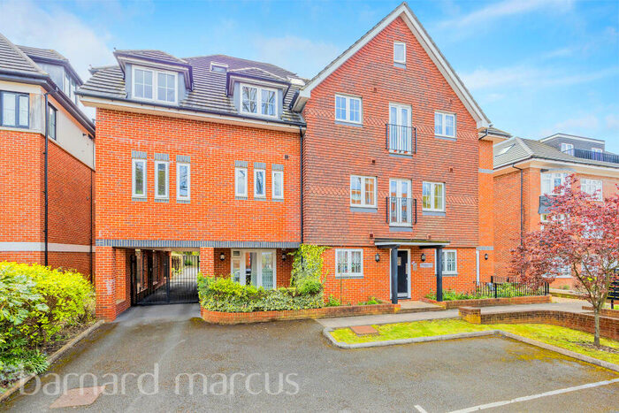 2 Bedroom Flat To Rent In Grove Road, Sutton, SM1