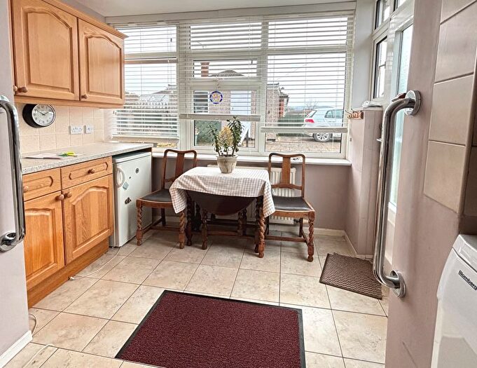 2 Bedroom Bungalow For Sale In Shearwater Grove, Innsworth, Gloucester, GL3