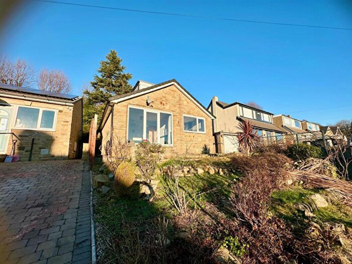 4 Bedroom Detached House For Sale In Springwood Drive, HX3
