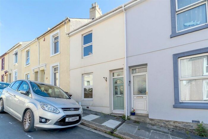 2 Bedroom Property To Rent In Wesley Place, Peverell, Plymouth, PL3