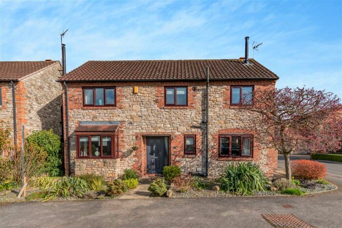 3 Bedroom Detached House For Sale In Towton, The Stables, Tadcaster, LS24