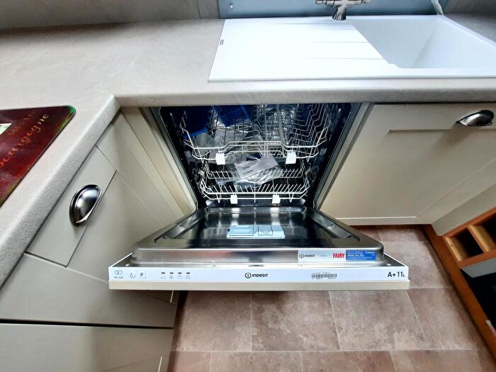 2 Bedroom Caravan For Sale In Woodleigh Caravan Park, Cheriton Bishop, Exeter, EX6