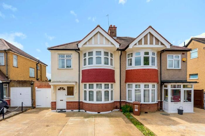 3 Bedroom Semi-Detached House To Rent In Cambridge Road, Harrow, HA2
